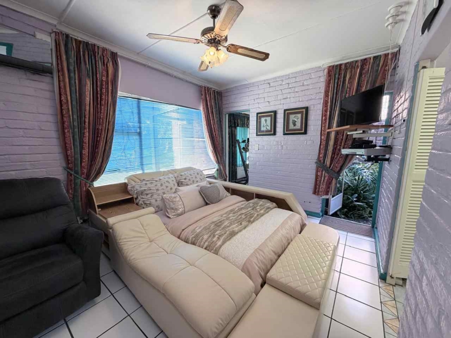 5 Bedroom Property for Sale in Blue Rise Eastern Cape